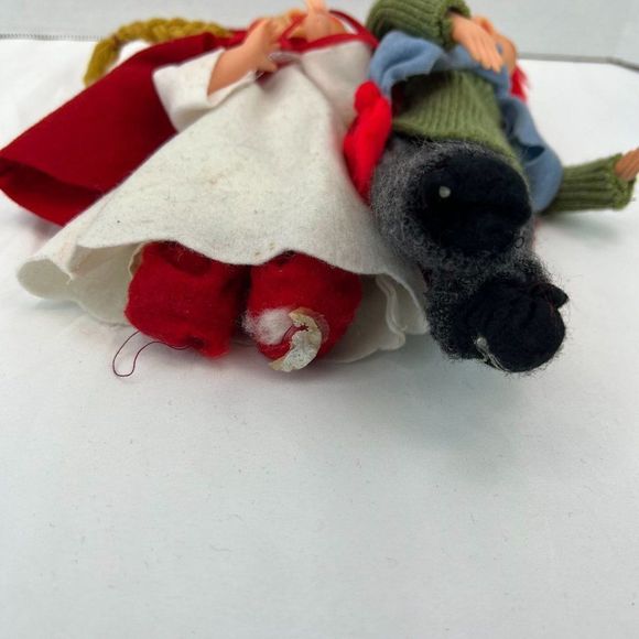 Vintage Christmas Caroler Dolls Made In Hong Kong 11" - Picture 10 of 10